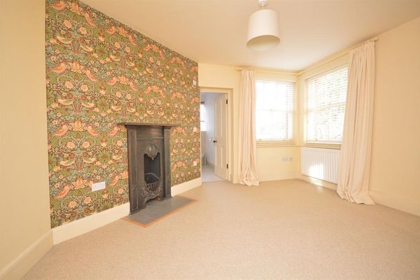 2 bedroom terraced house to rent - Photo 1