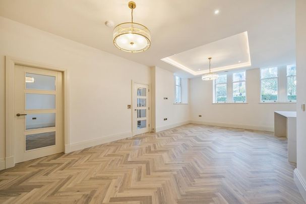 3 bedroom terraced house to rent - Photo 1