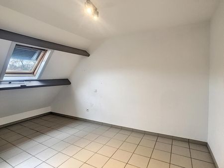 Duplex appartement gelegen op de eerste verdieping met 3 slaapkamers - Photo 5