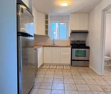 For Lease - 32 VINTAGE Crescent Unit# Main Floor, St. Catharines, Ontario - Photo 3