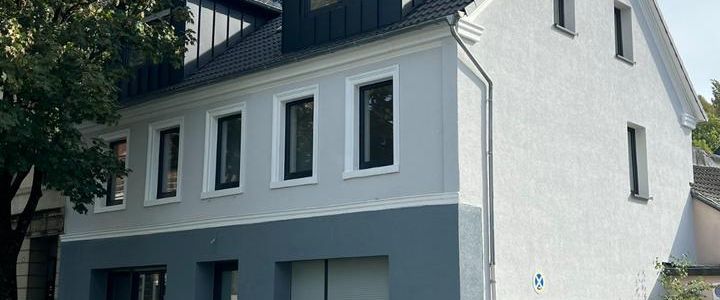 Helle und gepflegte Dachgeschosswohnung / 2023 Saniert - Photo 1