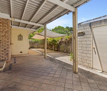 OUTSTANDING VALUE FOR MONEY 2x2 HOME IN GREAT LOCATION! - Photo 3