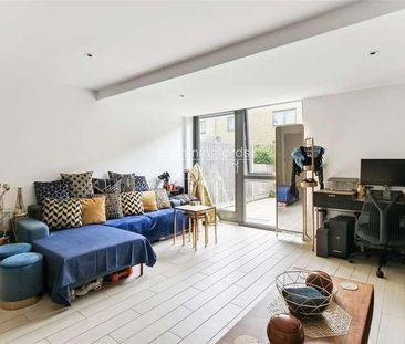 Packington Square, Islington, N1 - Photo 4