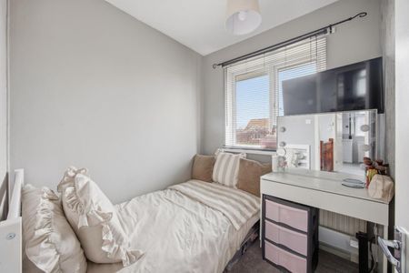 3 bedroom House To Let - Photo 4