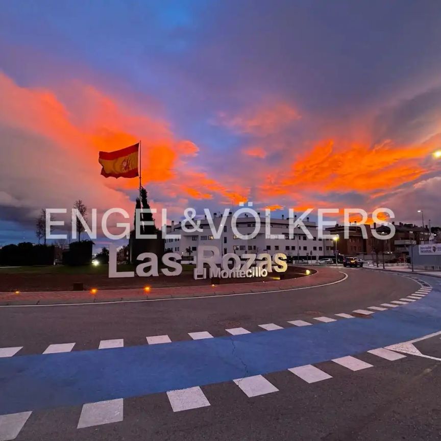 Las Rozas De Madrid - Photo 1