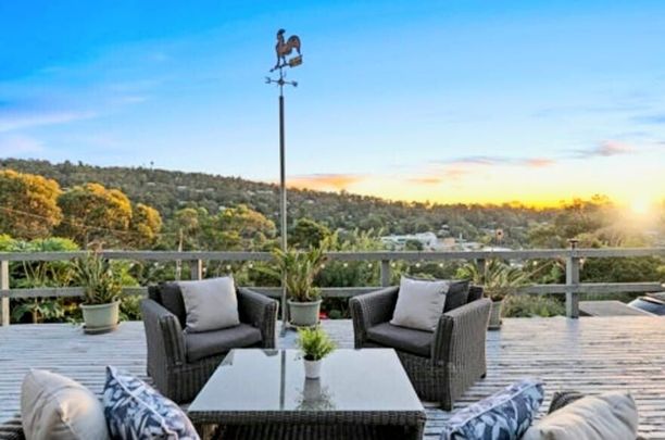 Upper Ferntree Gully - Photo 1