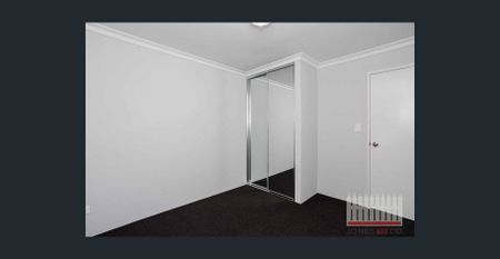 Welcome to your dream coastal retreat in the beautiful seaside suburb of Two Rocks. - Photo 2