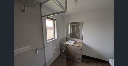 FAMILY HOME LOCATED IN DAINTREE ESTATE - Photo 3