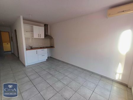 Location Appartement 1 pièce 21m² ST JOSEPH 97480 - Photo 4