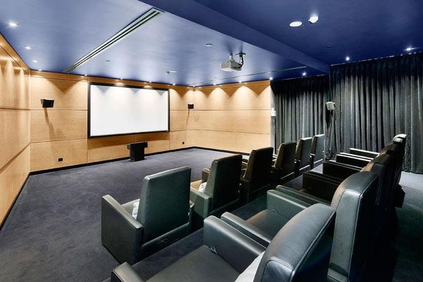 Luxurious Living in South Yarra - Photo 1