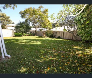 19 Jackson Road, Russell Island, Qld 4184 - Photo 2