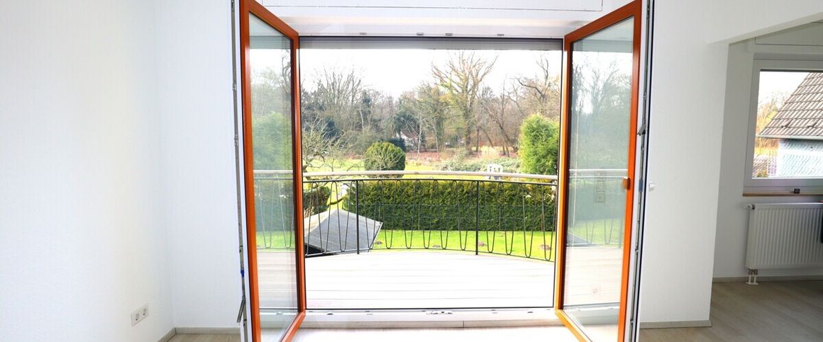 Moderne, frisch saniert Wohnung, mit Balkon und Blick ins Grüne - Photo 1