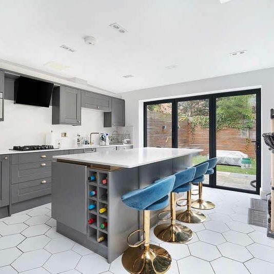 Leith Road, Wood Green, London, N22 - Photo 1