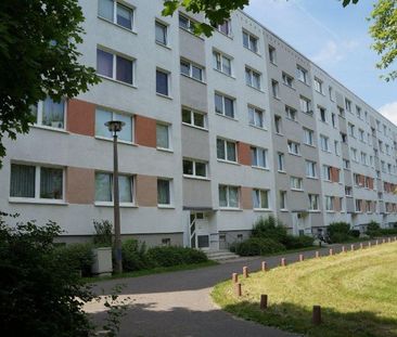 "Zentral, modern, möbliert – Wohnen auf Zeit in der Weststadt" - Photo 1