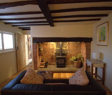 3 bedroom semi-detached house to rent - Photo 1