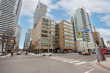 SoHo Lofts , #712 - Photo 4