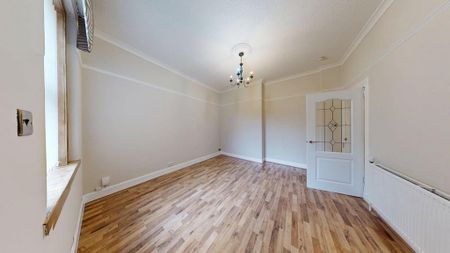 2 bedroom ground floor flat to rent - Photo 3
