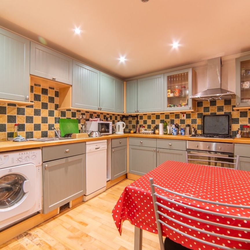 Room in a Shared House, Ordell Court, E3 - Photo 1