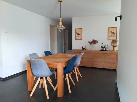 Appartement de 4.5 pièces au 1er étage d'env. 110m2. - Photo 2