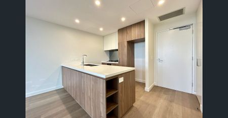 Nearly new 1 bedroom apartment. Just 2Minutes walk to Epping Station !!!! - Photo 5