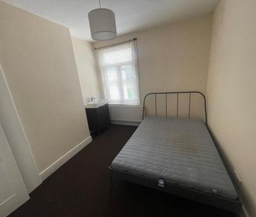 1 bedroom house of multiple occupation to rent - Photo 1