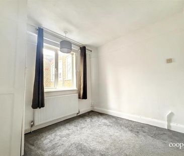 Victoria Road, Ruislip, HA4 - Photo 3
