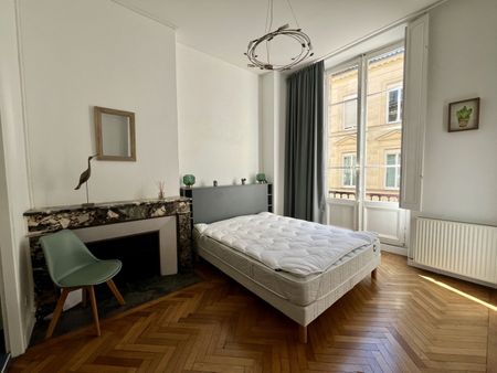 BORDEAUX JARDIN PUBLIC - 2 CHAMBRES - VASTE BALCON - 2 250 € CC - Photo 4