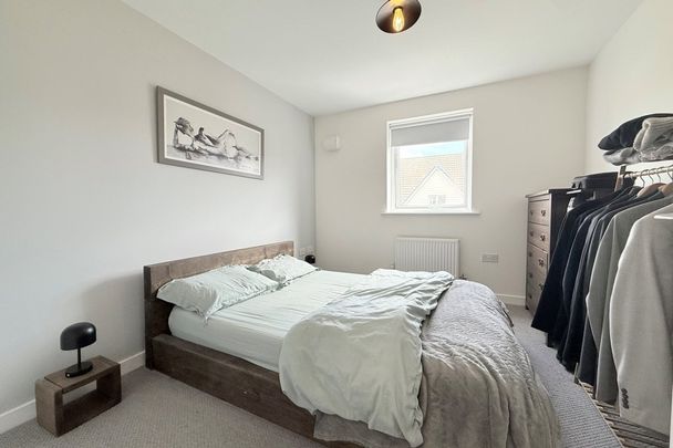 Sovereign Place - Photo 1
