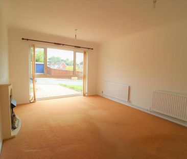 2 bedroom semi-detached bungalow to rent - Photo 6