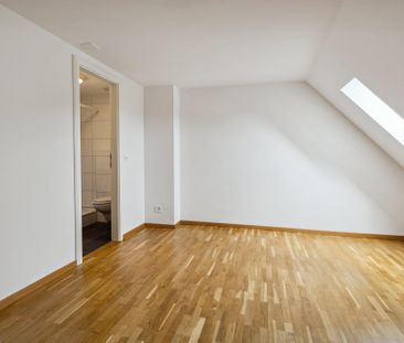 Zentral wohnen & draussen entspannen! - Photo 2