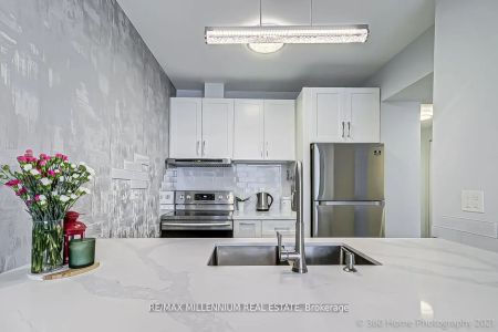 3 Hickory Tree Road #2005 - Photo 5