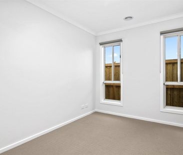 Spacious one year old 4 bedroom house available for rent at 35 Skyline - Photo 4