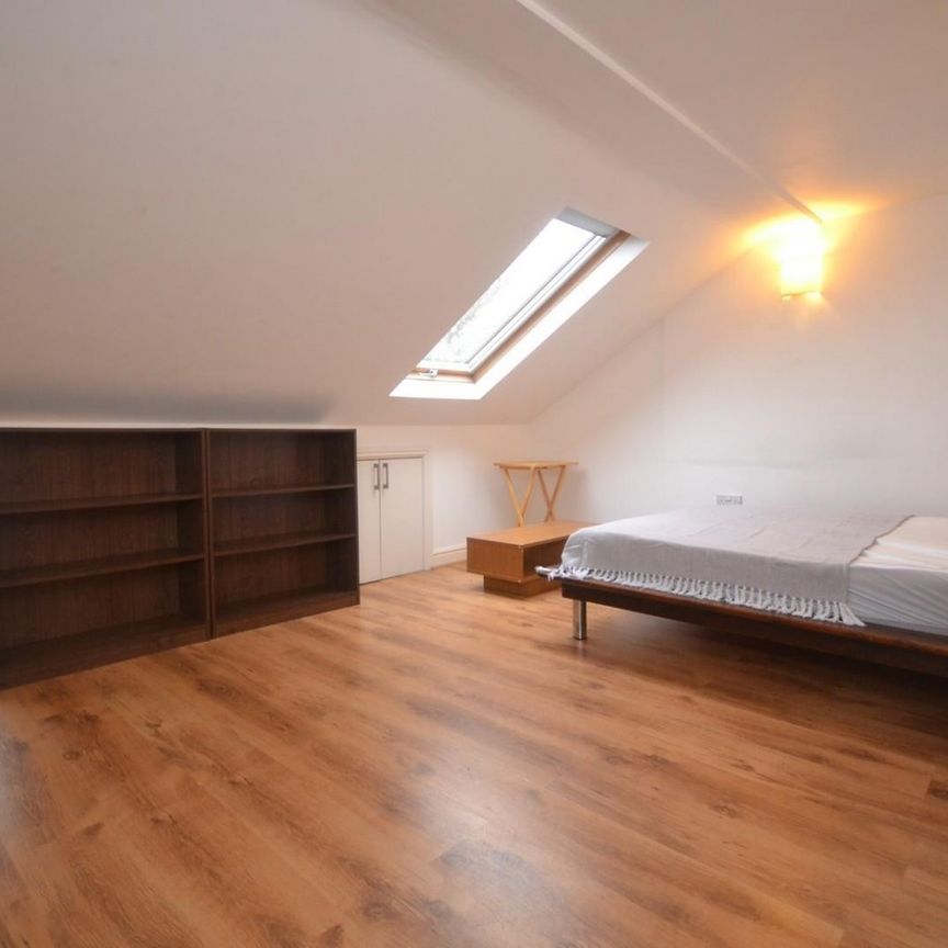 1 bedroom Flat To Let - Photo 1