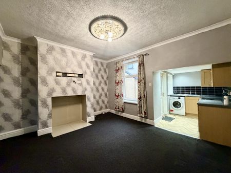 3 bedroom terraced house to rent - Photo 4