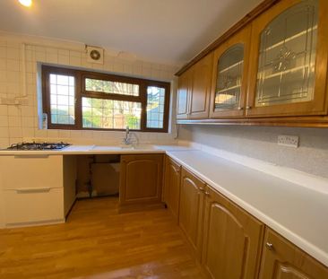 3 bedroom end of terrace house to rent - Photo 6