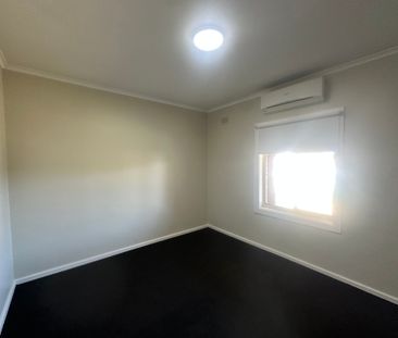 To register & apply for this property, please use this link: https:... - Photo 1