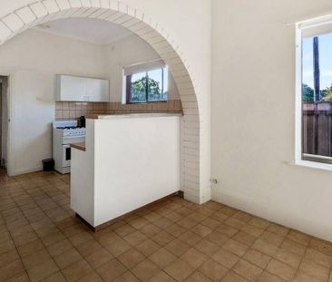 Coastal Living and Sunsets - Photo 4