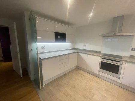 Galaxy Building, Crews Street - Photo 5