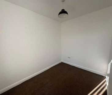 Dawson Place, Bierley, Bradford, BD4 - Photo 2