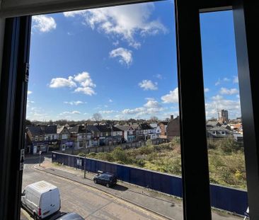 1 bedroom flat to rent - Photo 6