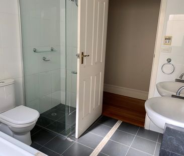 Must be seen to be appreciated - simply stunning! - Photo 6