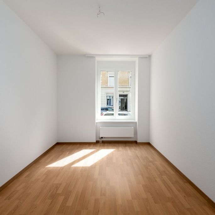 Sanierte Wohnung in Wipkingen - Photo 1