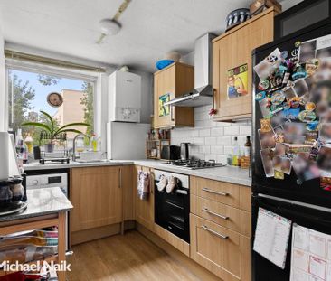 2 bedroom flat to rent - Photo 4