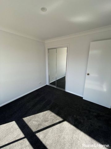 1/11 Francis Avenue, North Tamworth, NSW 2340 - Photo 4