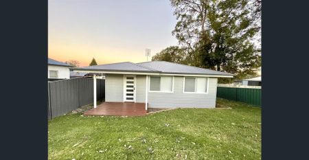 MODERN 2-BEDROOM GRANNY FLAT - Photo 2