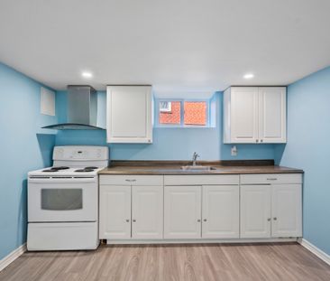 For Lease - 31 Rossford Road Unit# Basement, Toronto, Ontario - Photo 4