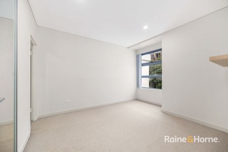 Two-Bedroom Apartment in Heart of Lane Cove North - Photo 4