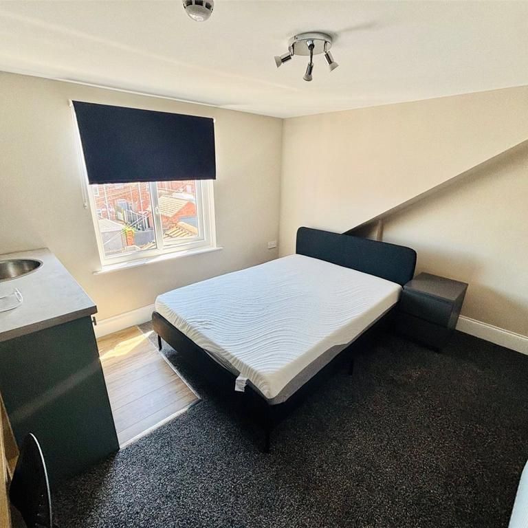 1 bedroom property to rent - Photo 1