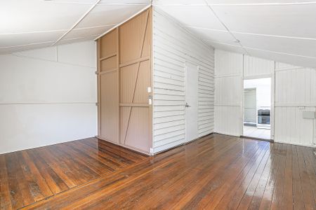 2/29 Clarendon Street, Hyde Park - Photo 3