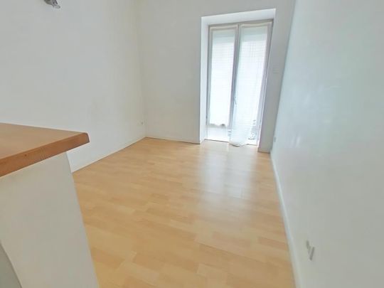 Location Appartement 4 pièces 104m² LYON 6ème - Photo 1